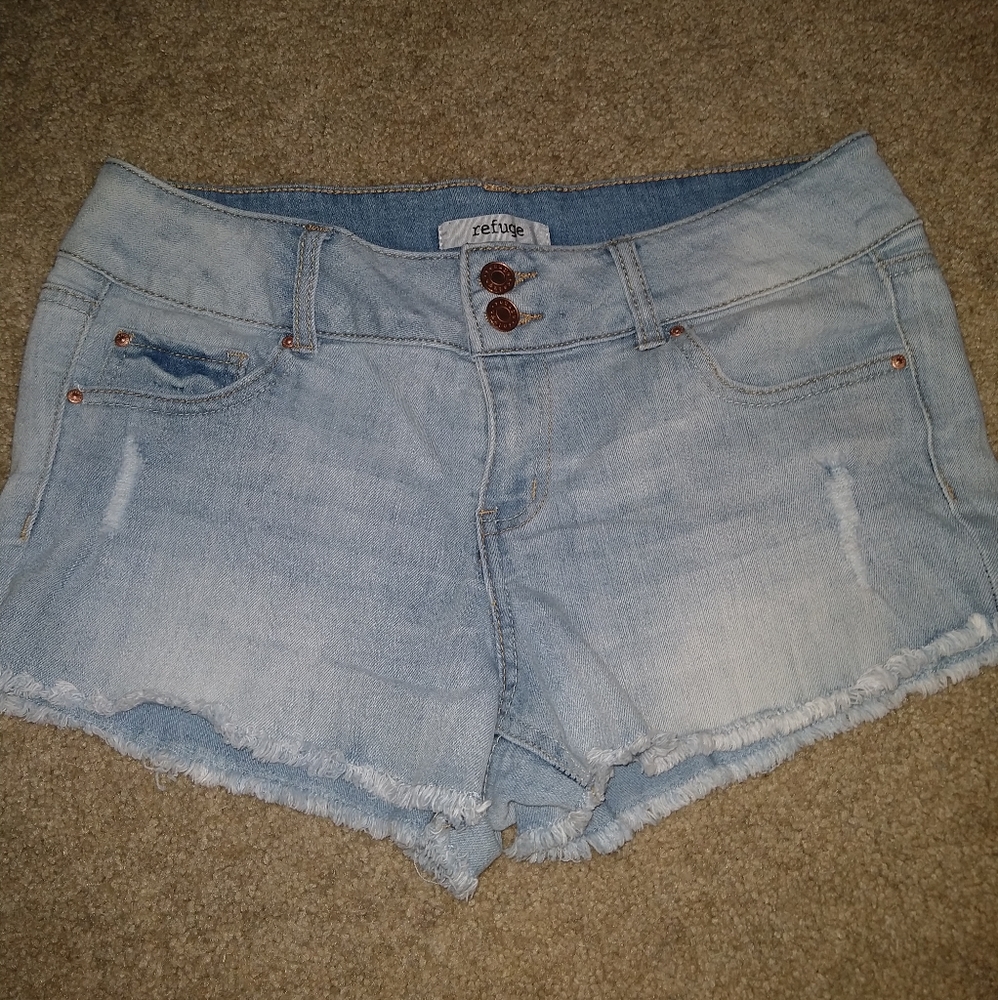 Refuge Shorts